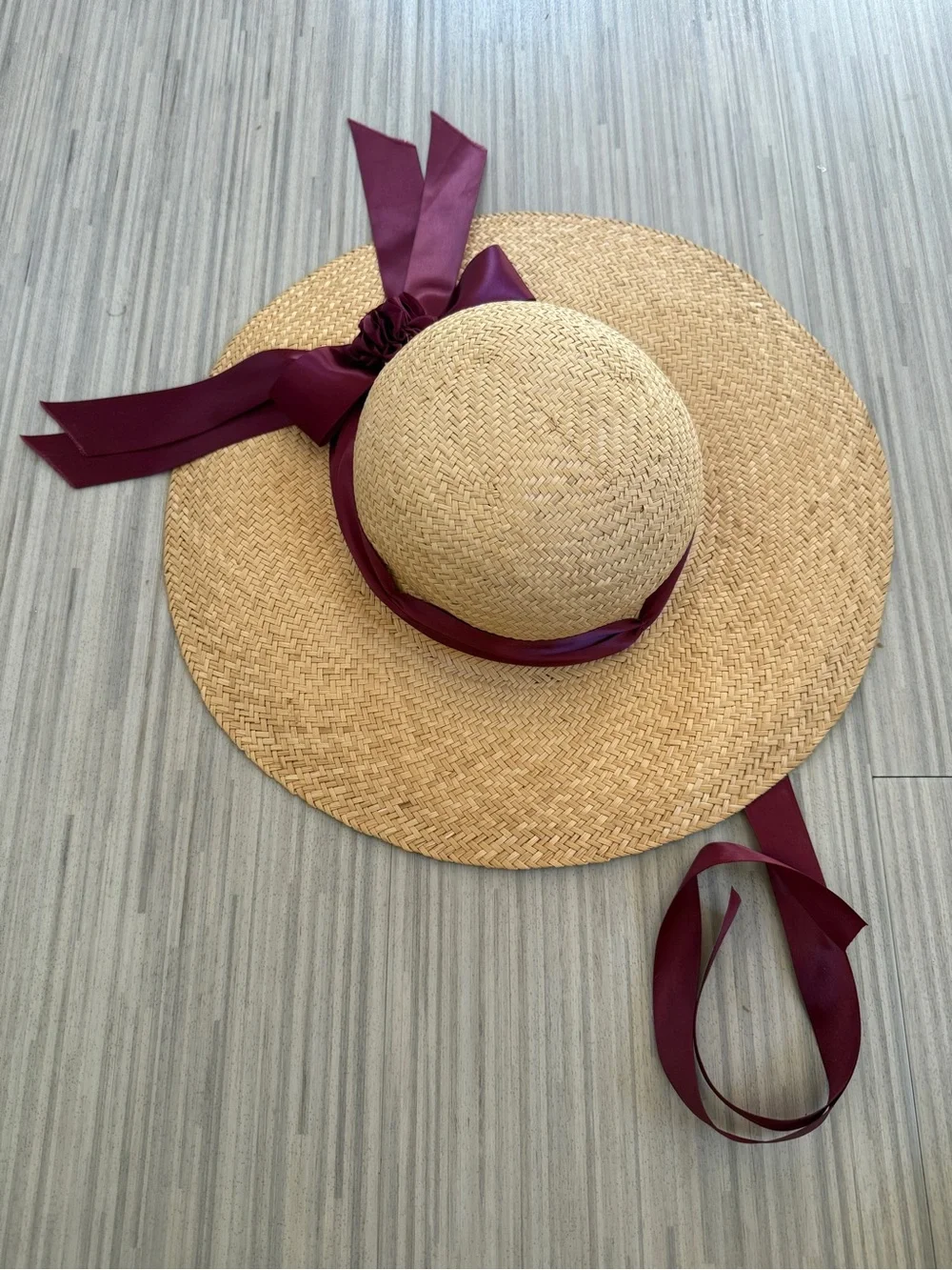 Colonial Williamsburg Girl’s Straw Sun Hat with Burgundy Ribbon EUC